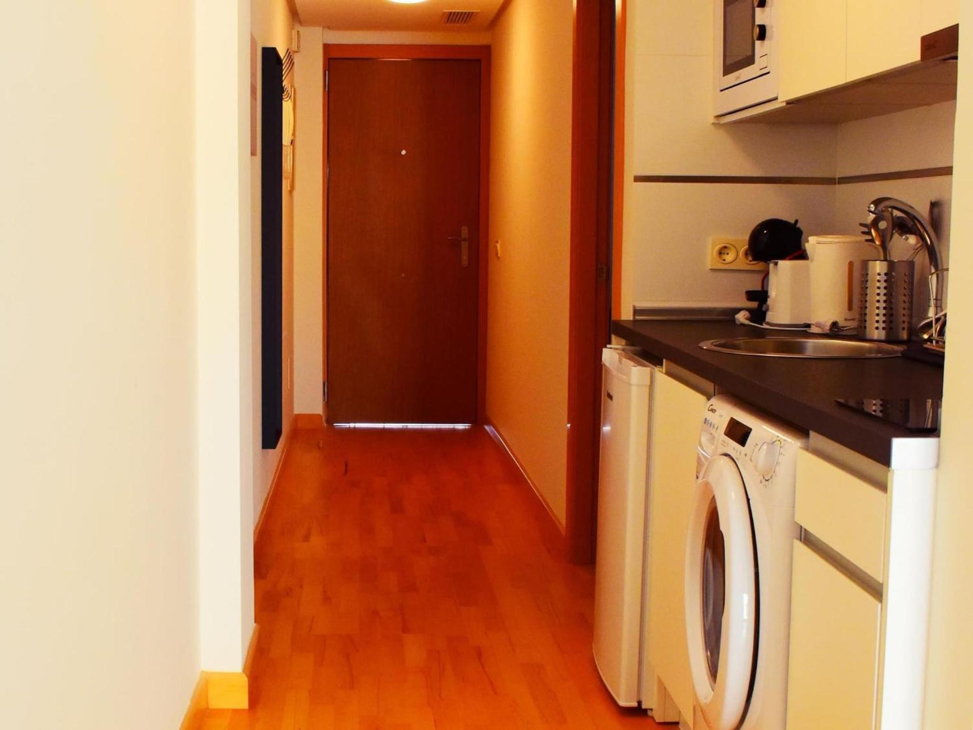Tranquilo Apartamento Cerca Del Centro Historico Малага Экстерьер фото